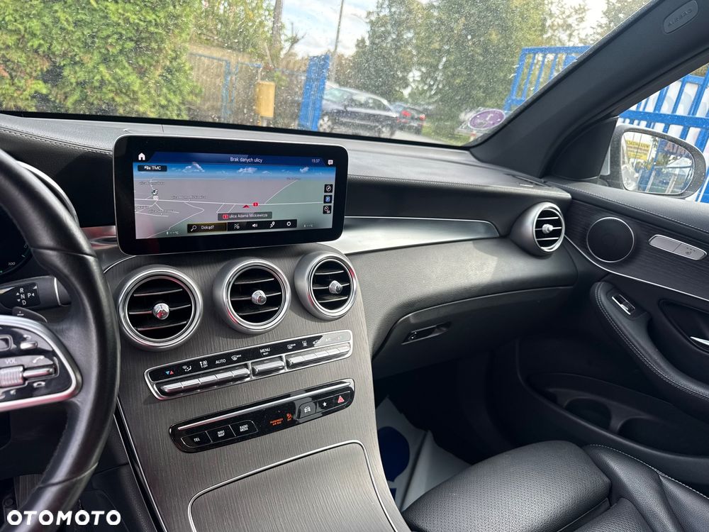 Mercedes-Benz GLC 300 de 4-Matic - 31