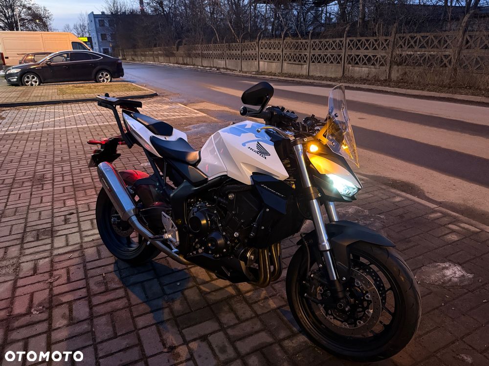 Honda Hornet - 4