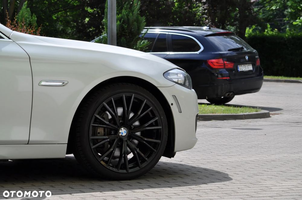 BMW Seria 5 535i xDrive - 12