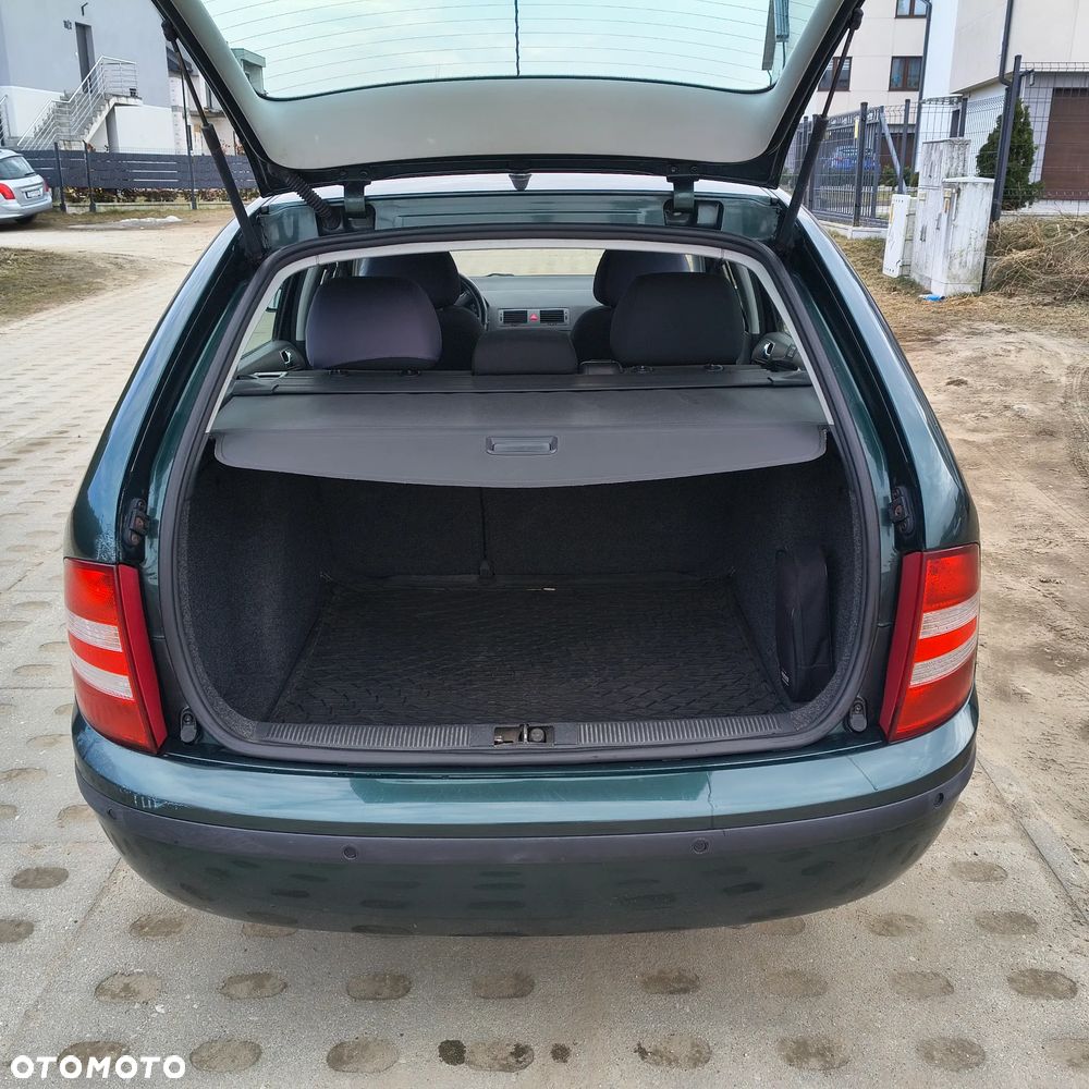 Skoda Fabia 1.4 16V Ambiente - 8