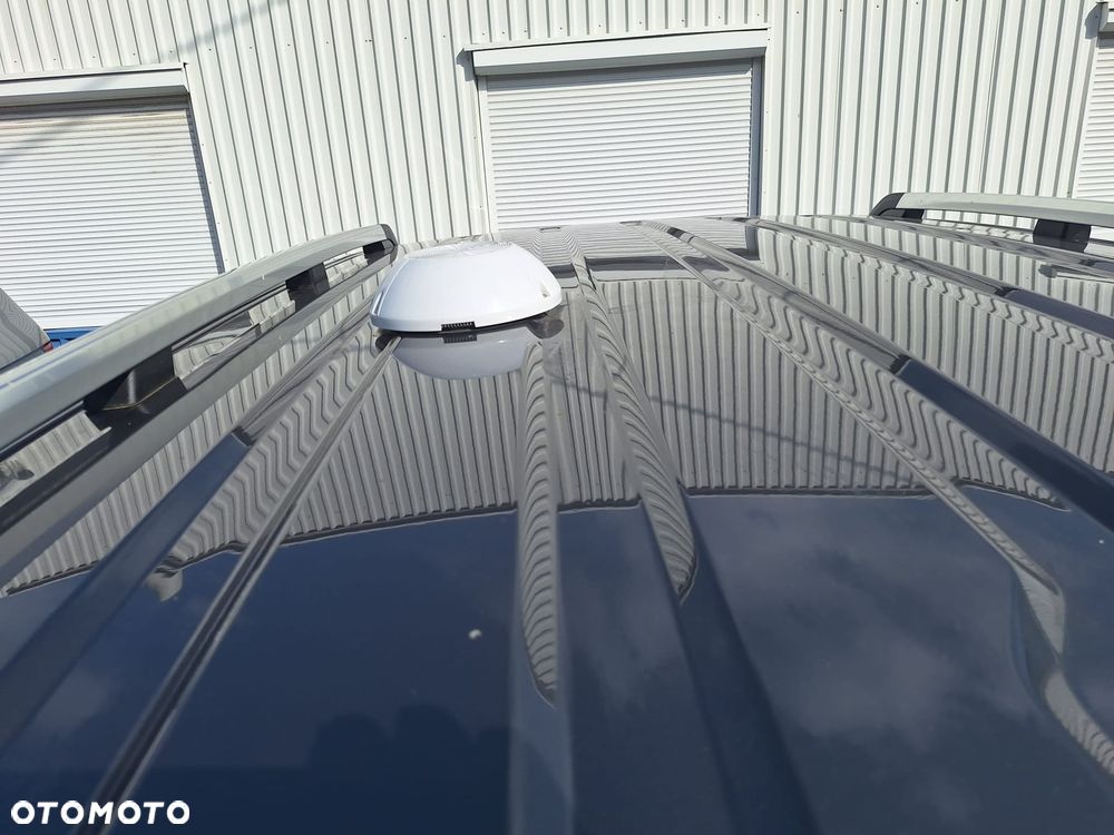 Ford Tourneo Connect Grand - 28