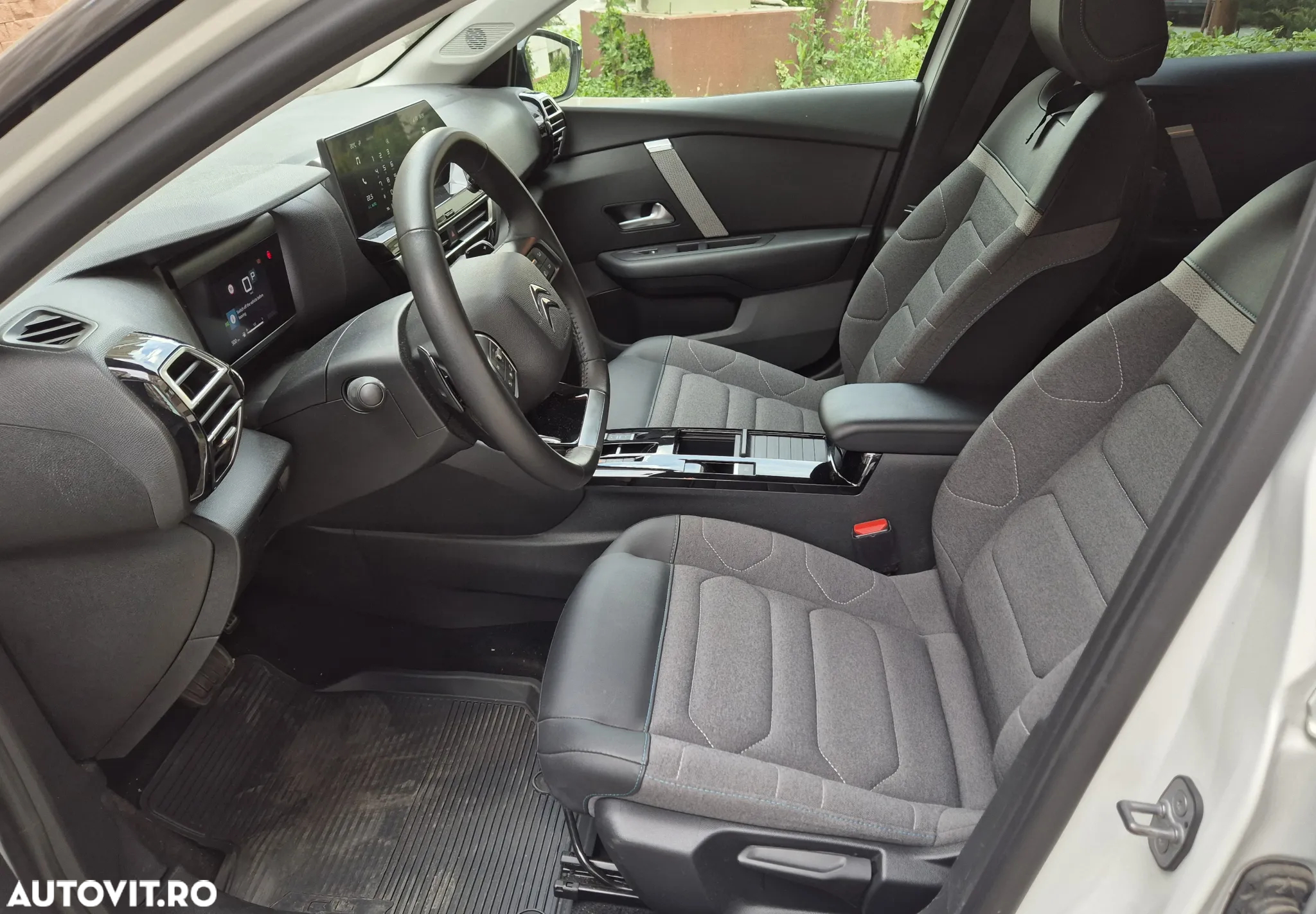 Citroën C4 1.2 PureTech 130 S&S EAT8 PLUS - 5