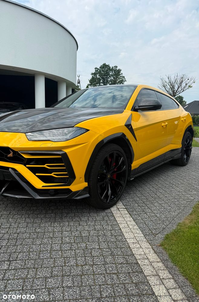 Lamborghini Urus - 3