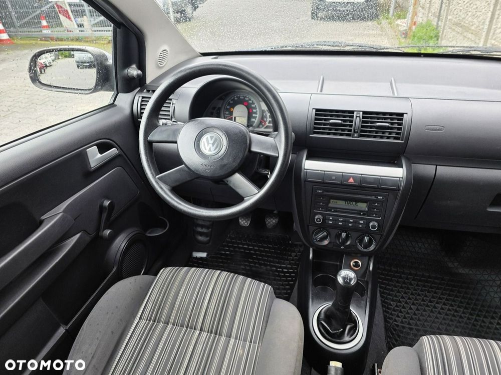 Volkswagen Fox - 16