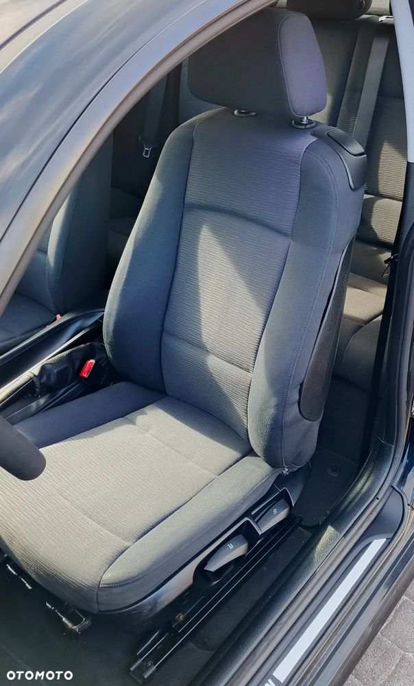 BMW Seria 1 116i - 16