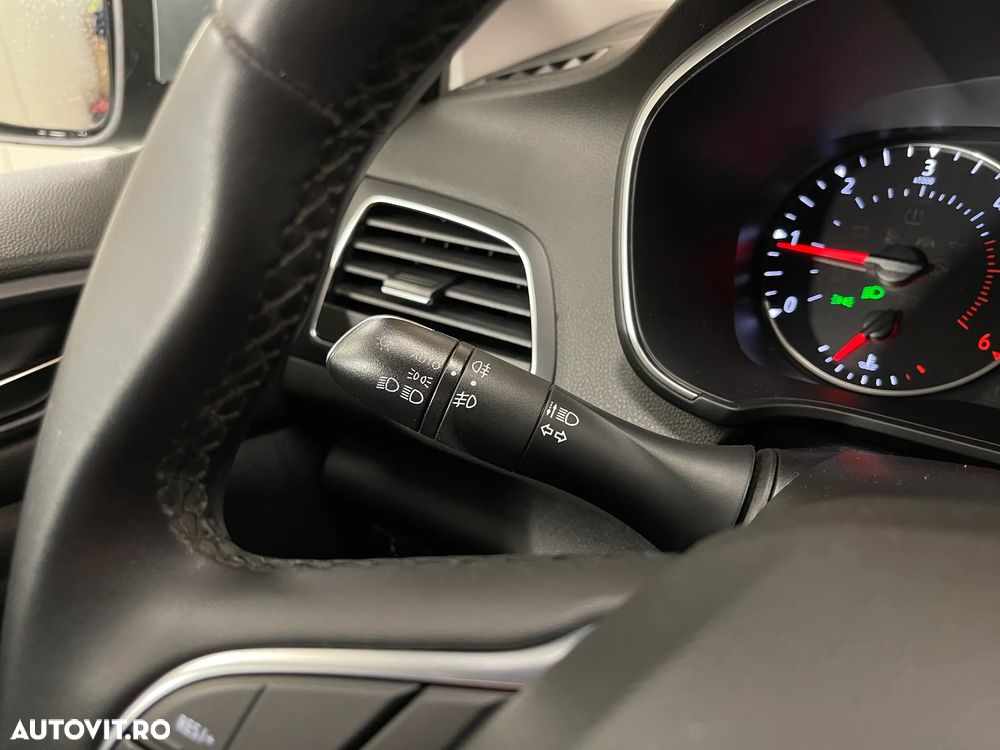 Renault Megane Blue dCi 116 Life - 20