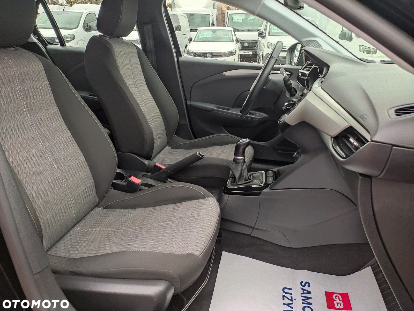 Opel Corsa 1.2 Business S&S - 23
