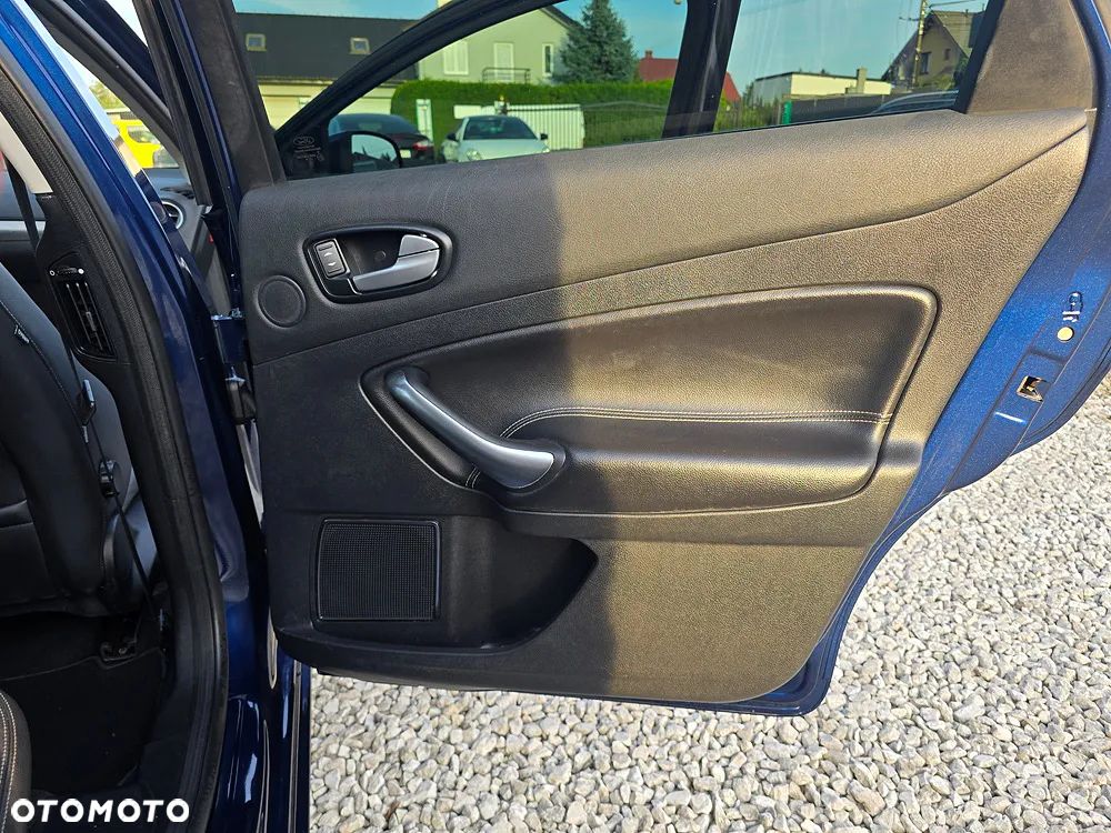 Ford Mondeo SW 2.0 TDCi Platinium X Plus (Titanium) - 22