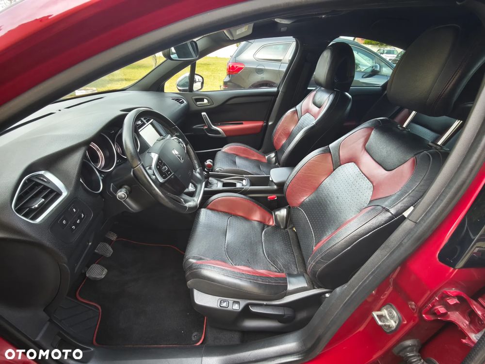 Citroën DS4 BlueHDi 150 S&S SoChic - 20