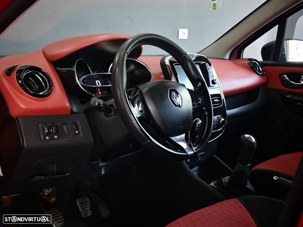 Renault Clio Sport Tourer dCi 90 Limited - 24