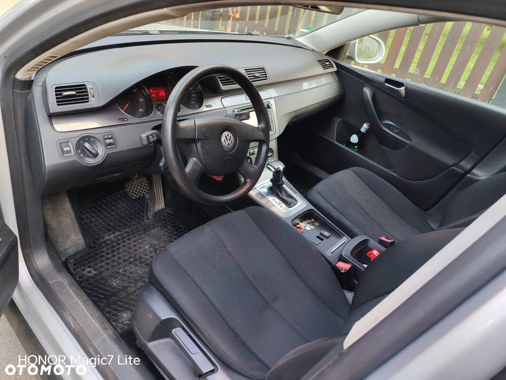 Volkswagen Passat 2.0 TDI Comfortline DSG - 3
