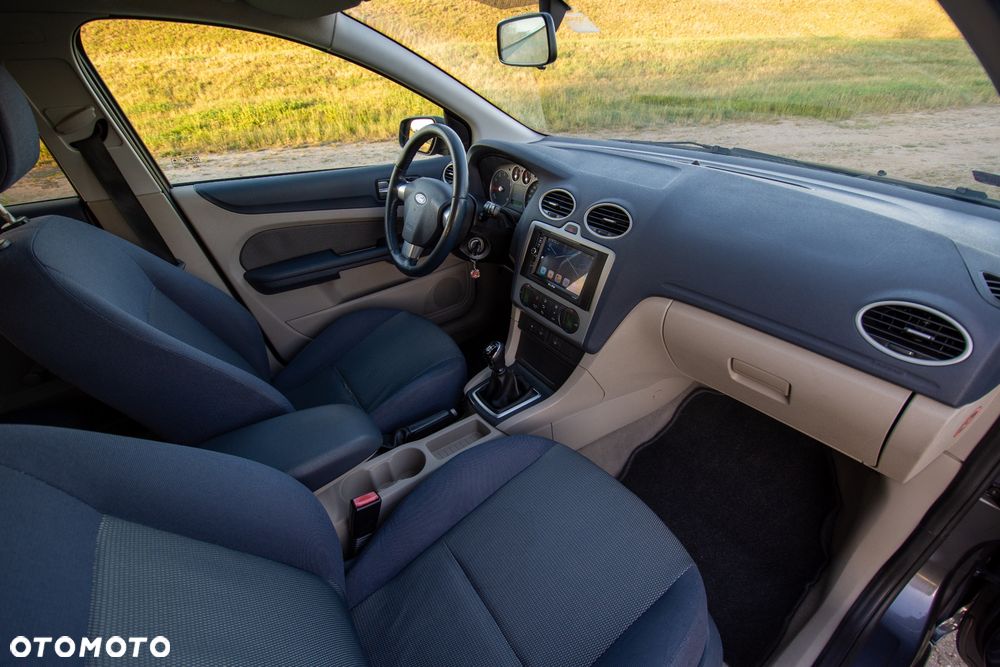 Ford Focus - 17