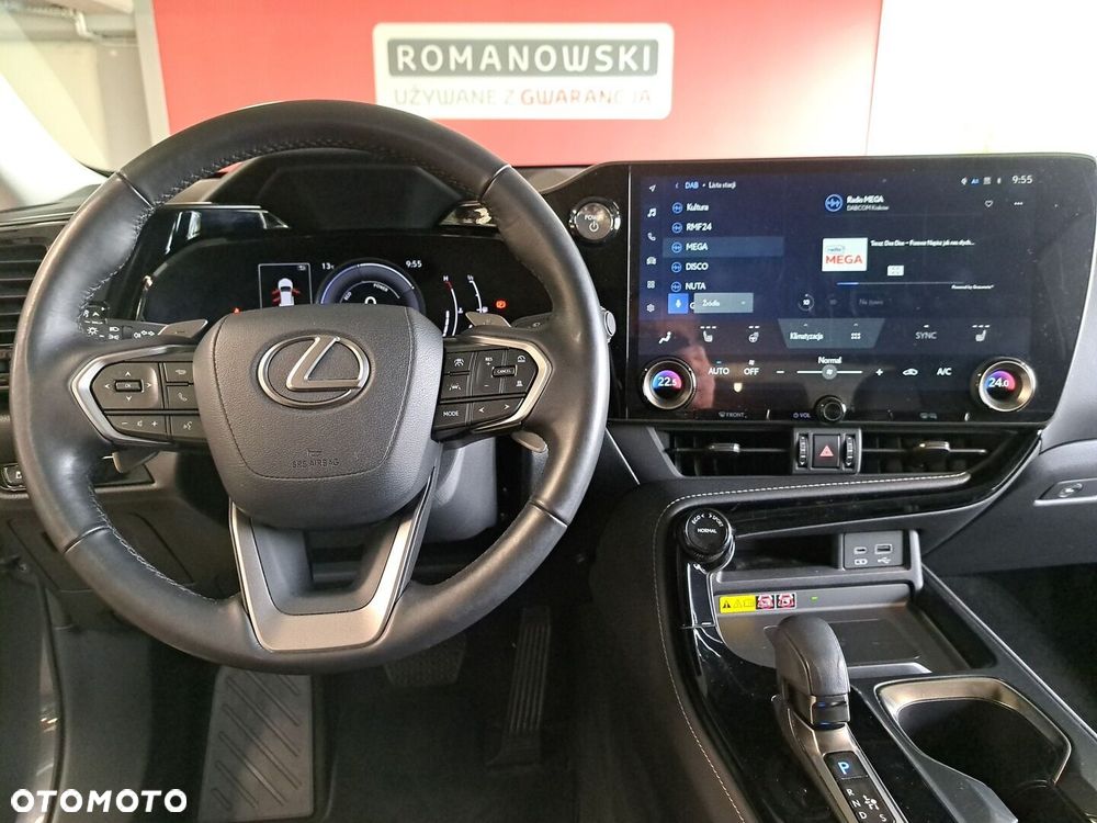Lexus NX 2023