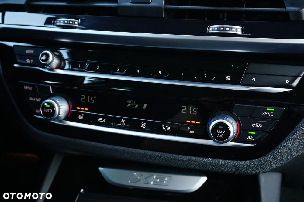 BMW X3 xDrive20i Advantage - 26