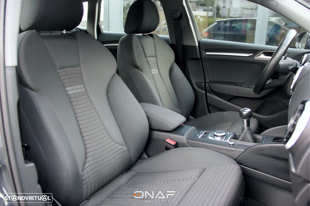 Audi A3 Sportback 30 TFSI Sport - 22