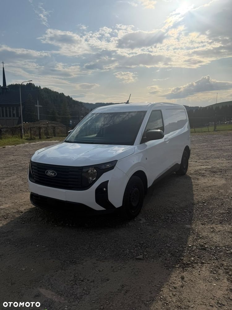 Ford Transit Courier Trend - 1