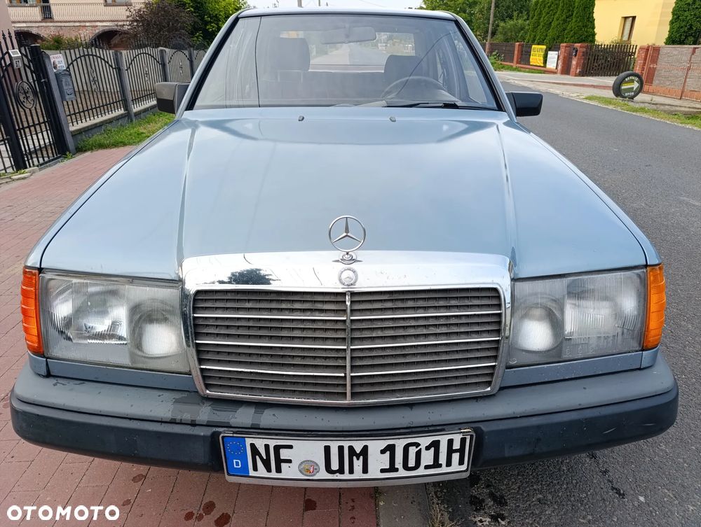 Mercedes-Benz W124 (1984-1993) - 17