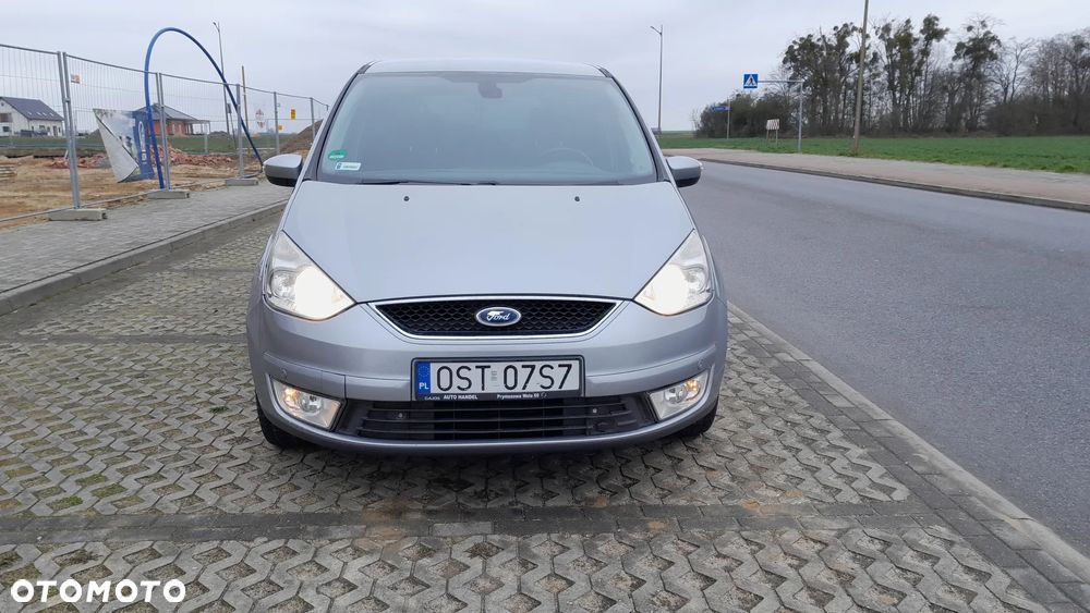 Ford Galaxy 2.0 Concept - 6