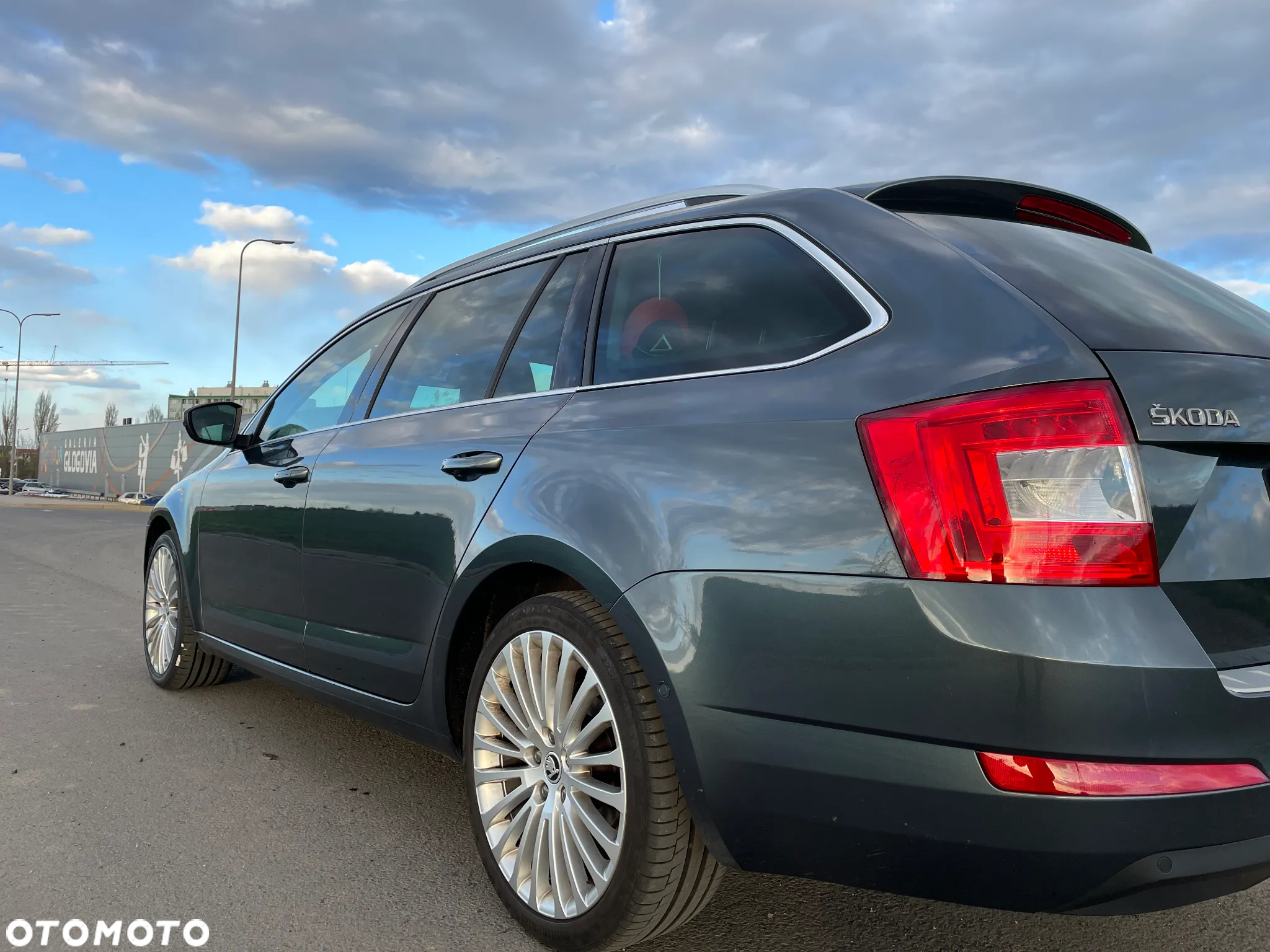 Skoda Octavia Combi 2.0 TDI Green tec DSG Elegance - 17
