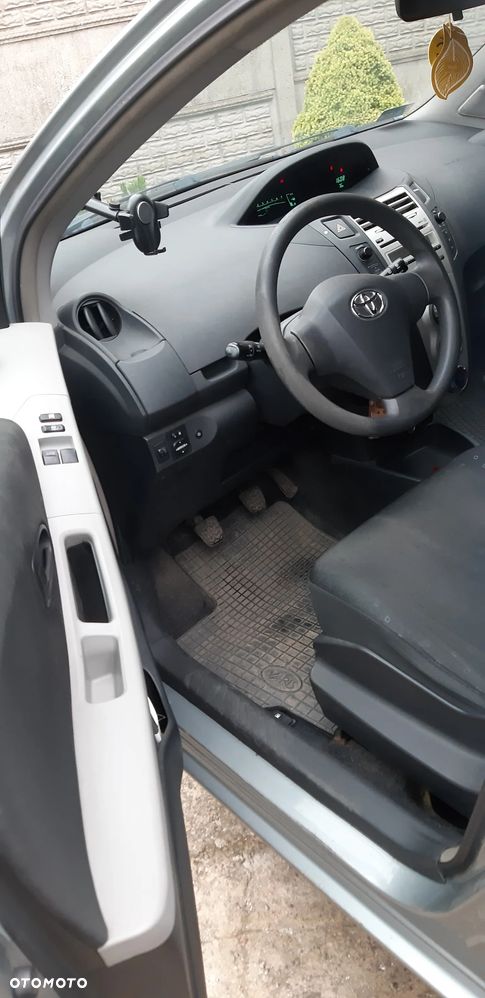 Toyota Yaris 1.0 VVT-i Style - 8