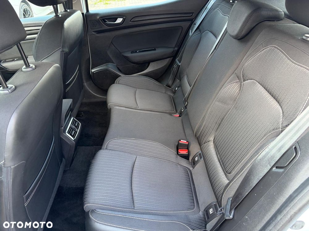 Renault Megane 1.5 Blue dCi Intens - 18