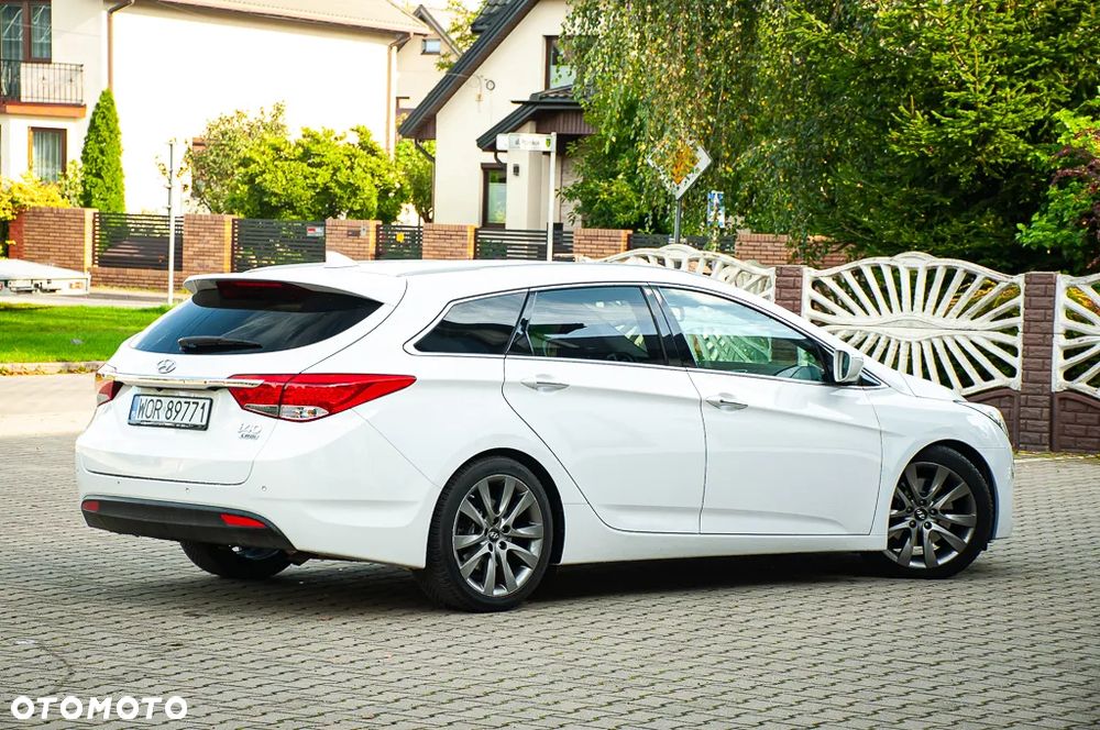 Hyundai i40 1.7 CRDi Comfort + - 19