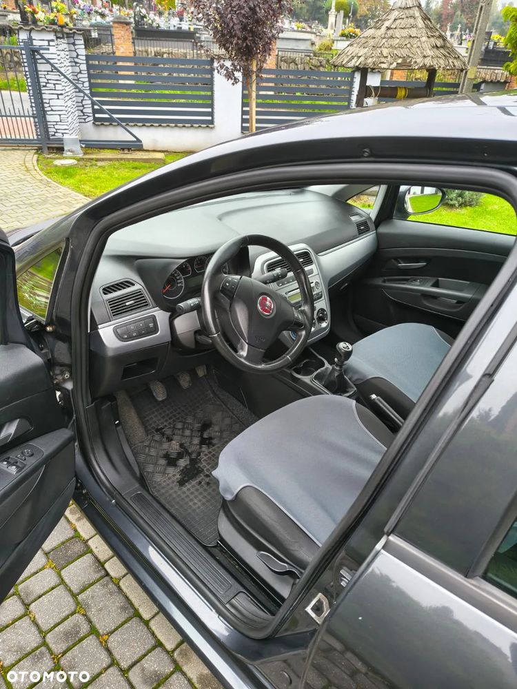 Fiat Grande Punto - 9