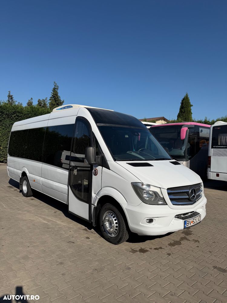 Mercedes-Benz Sprinter - 2