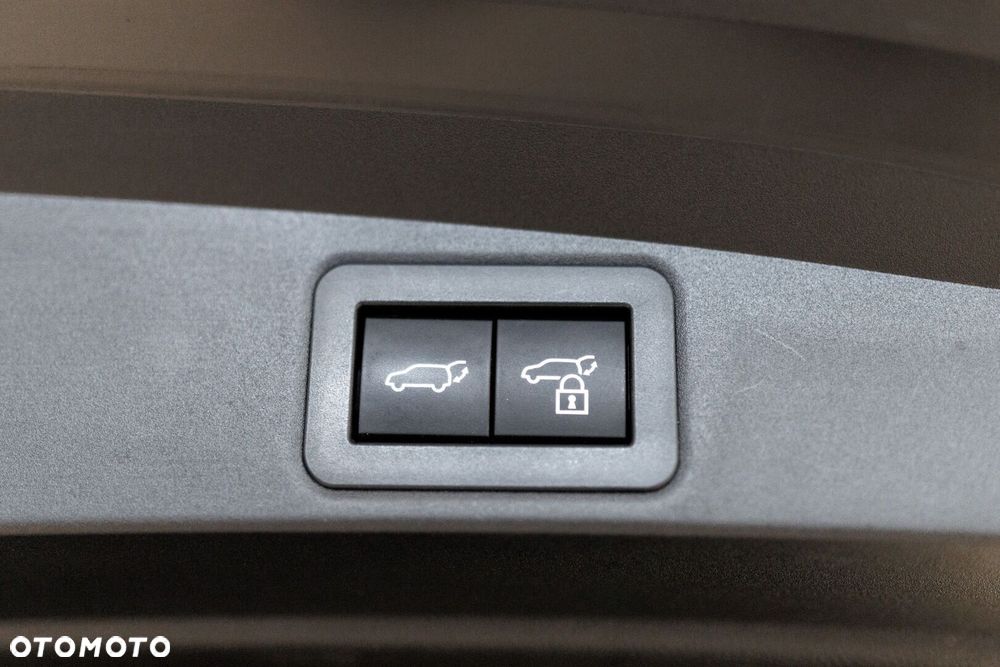Toyota Corolla 1.8 Hybrid GR Sport Dynamic - 24