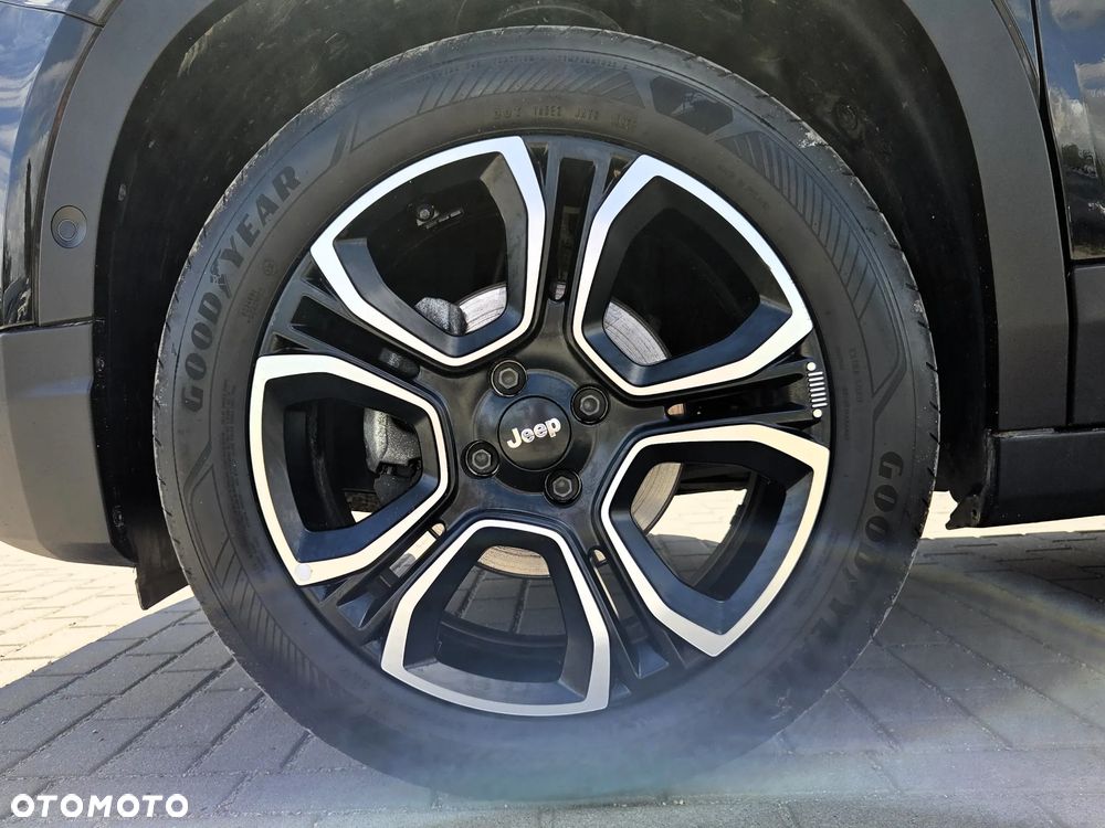 Jeep Avenger 1.2 GSE T3 Summit FWD - 9