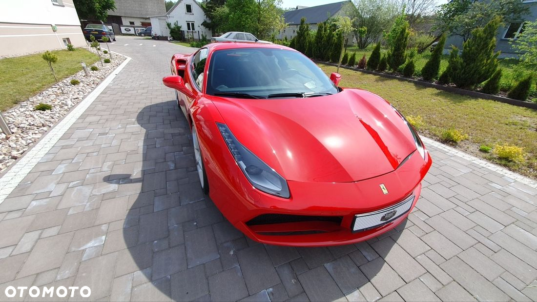 Ferrari 488 - 15