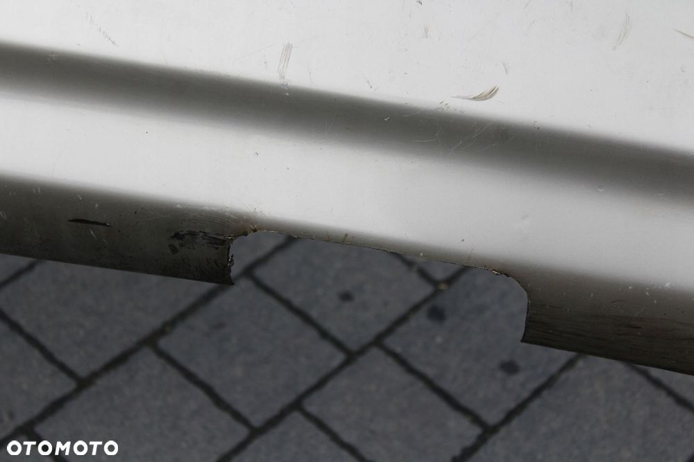 ZDERZAK TYŁ TOYOTA AVENSIS VERSO - 5