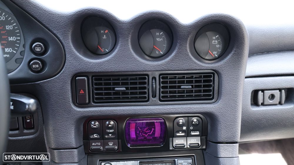 Mitsubishi 3000 GT - 24