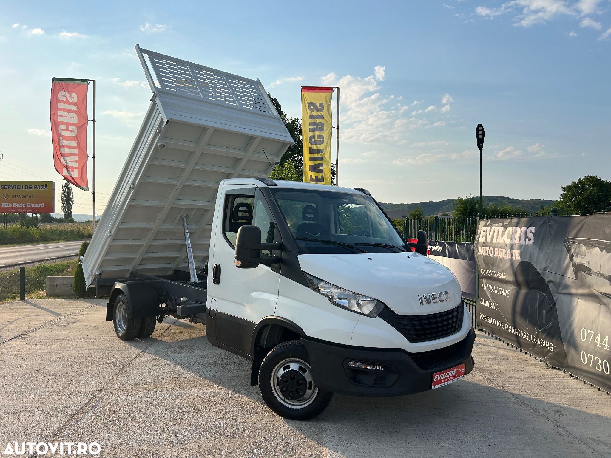 Iveco Daily 3.0 D BASCULABIL AXA DUBLA SPATE - 1