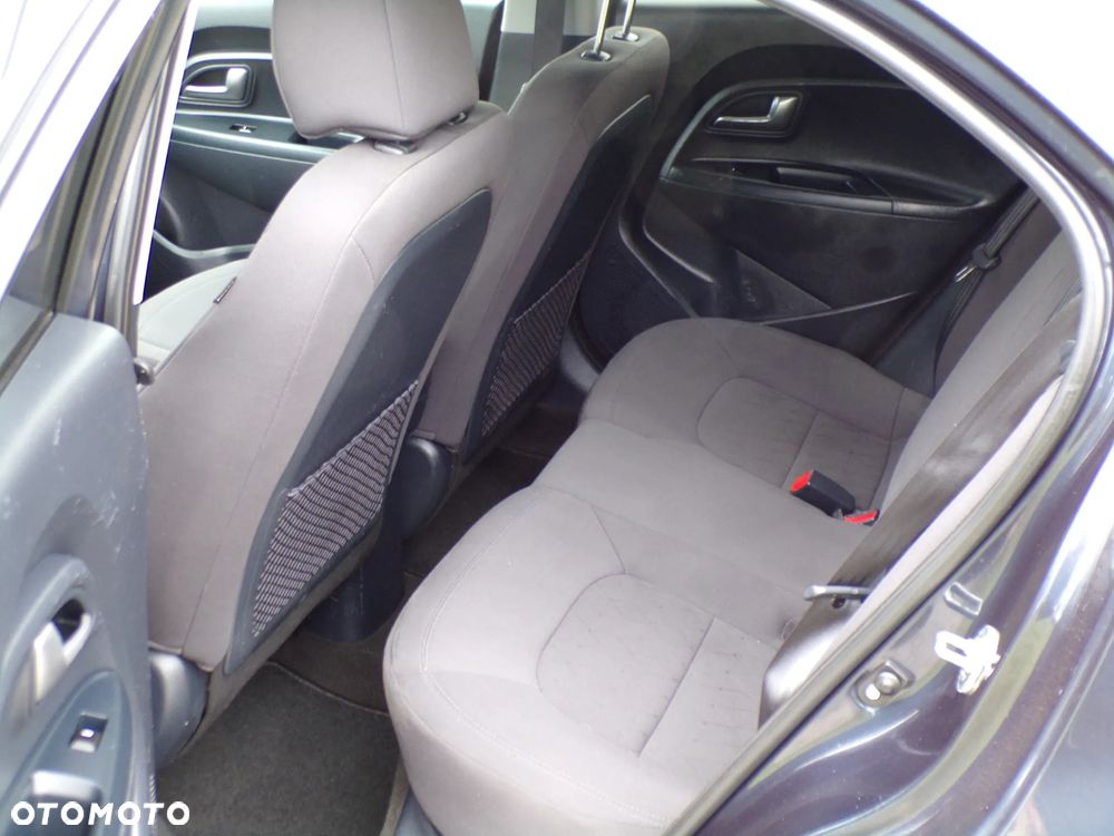 Kia Rio 1.2 Dream Team Edition - 21