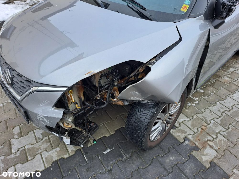 Suzuki Baleno 1.0 T Premium Plus - 11