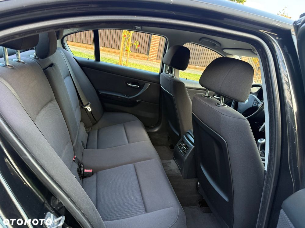 BMW Seria 3 - 15