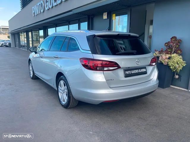 Opel Astra Sports Tourer - 7