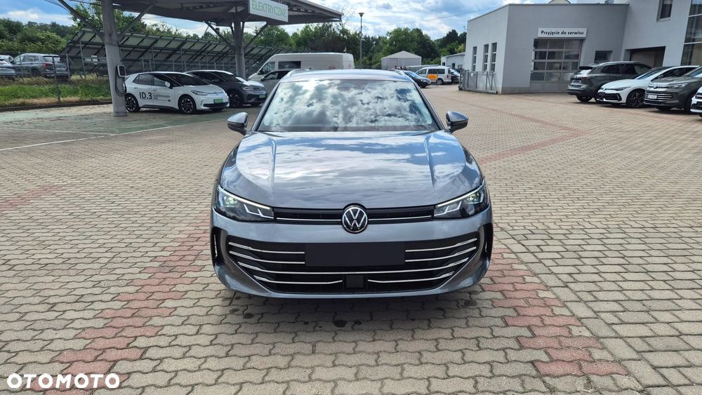 Volkswagen Passat - 5