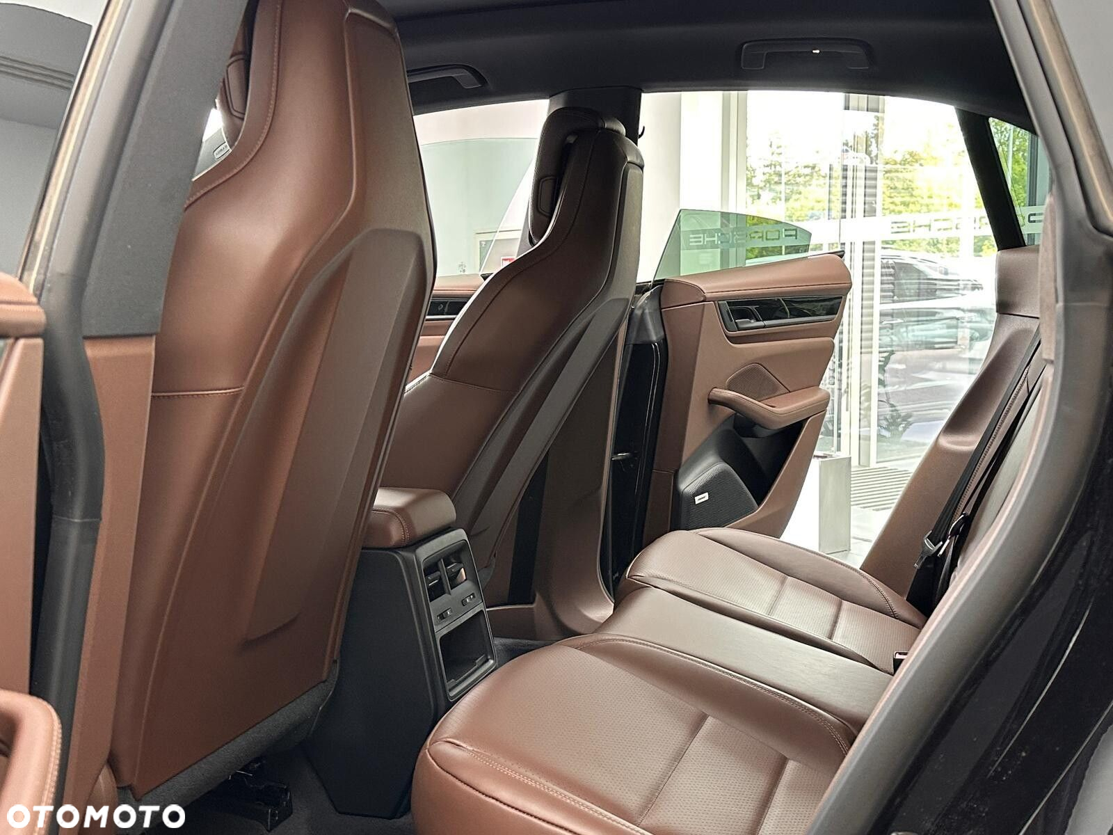 Porsche Macan - 13