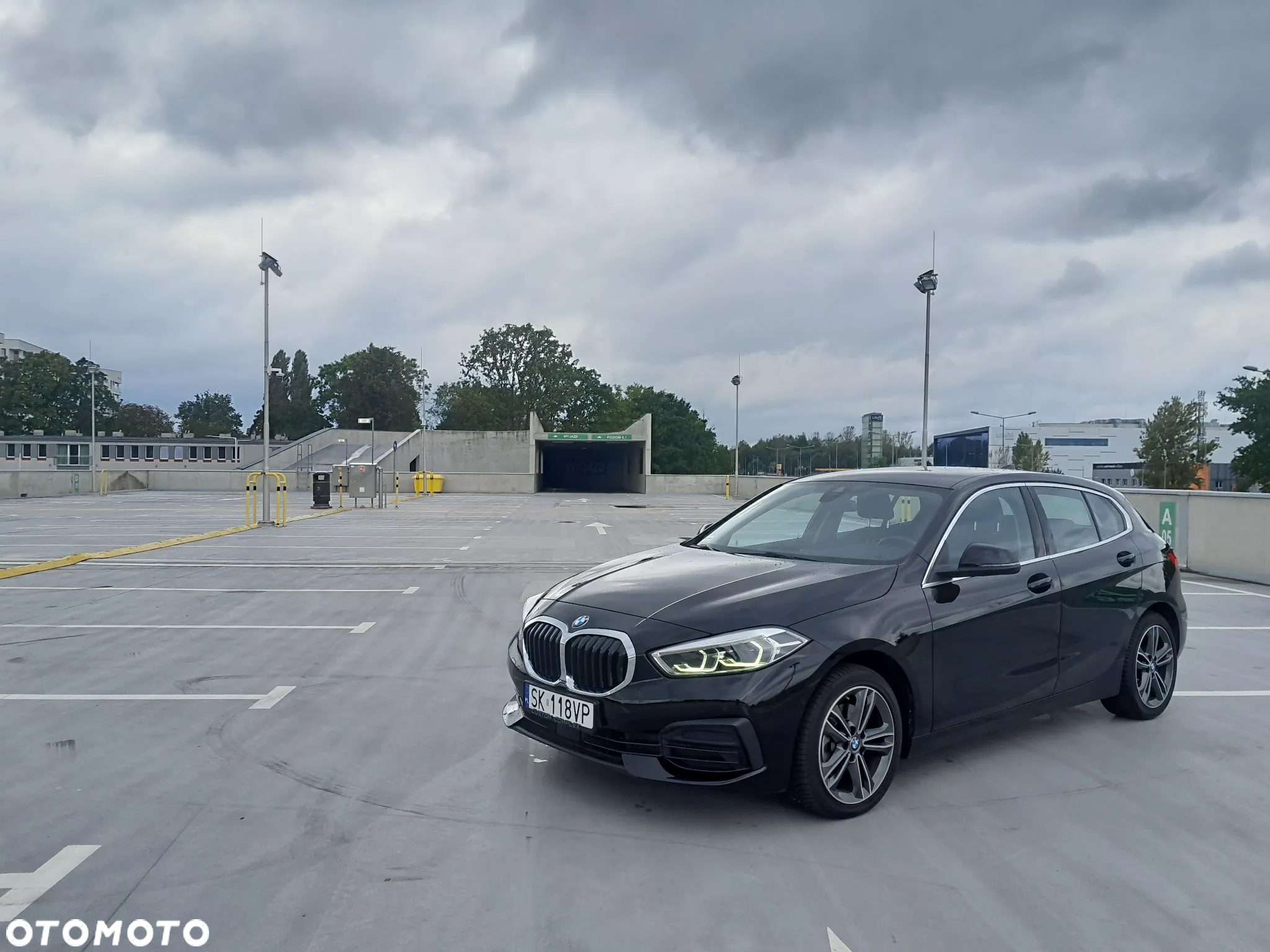 BMW Seria 1 118i Sport Line - 31