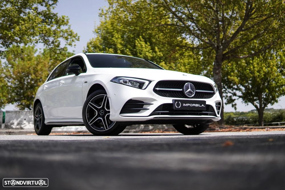 Mercedes-Benz A 250 e 8G-DCT AMG Line - 3