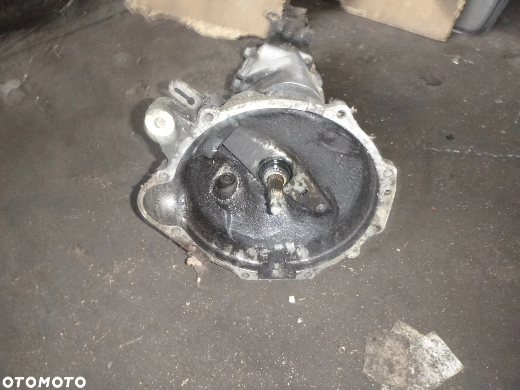 SKRZYNIA BIEGÓW VOLVO 740 760 2,3 BENZYNA 5cio biegowa SPRAWNA - 2