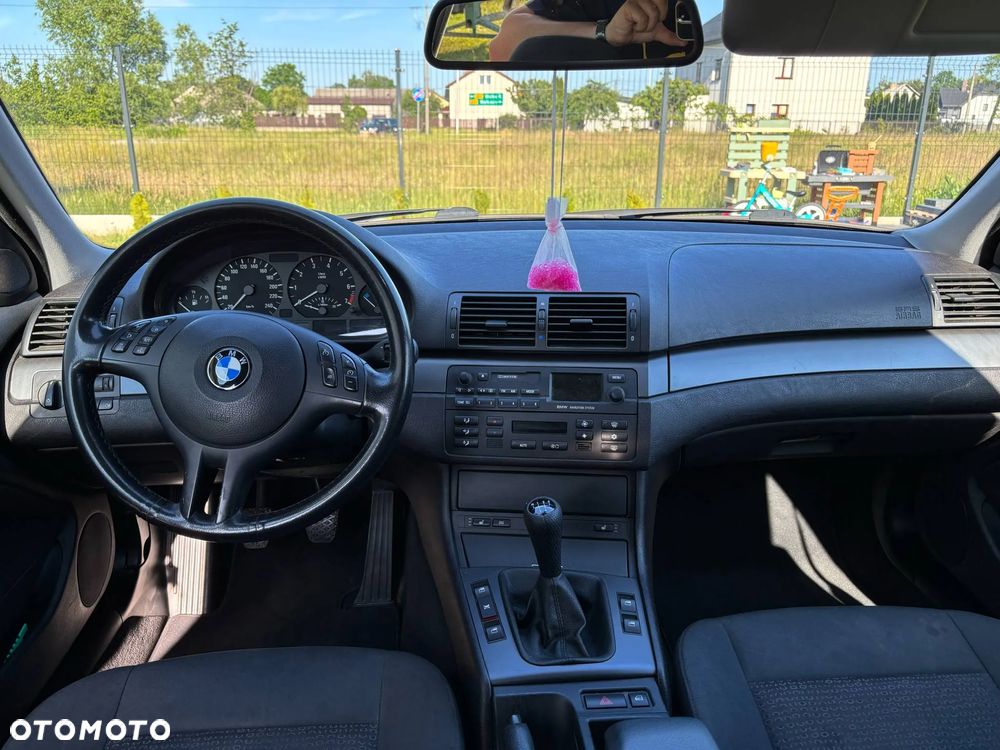 BMW Seria 3 318i - 31