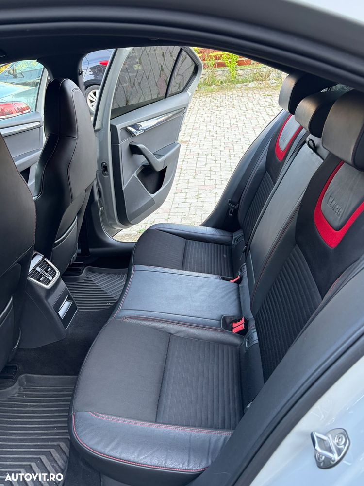 Skoda Octavia 2.0 TDI RS - 9