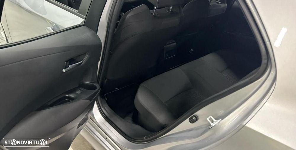 Toyota Corolla 1.8 Hybrid Active - 6