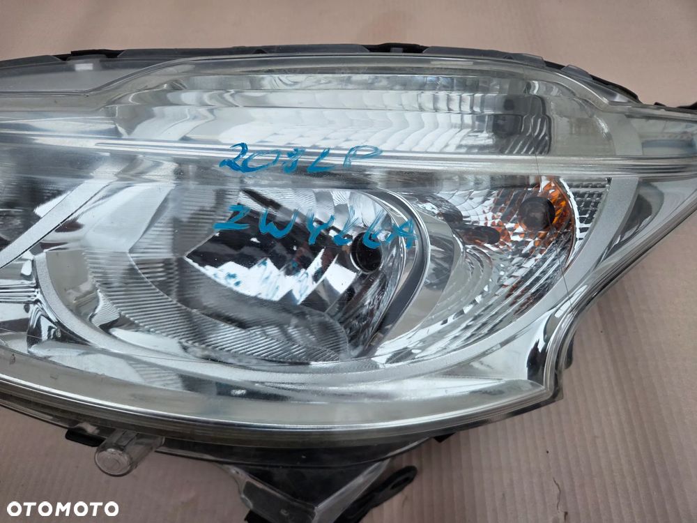 Lampa przednia lewa Peugeot 208 przed LIFT  9802221880 - 4