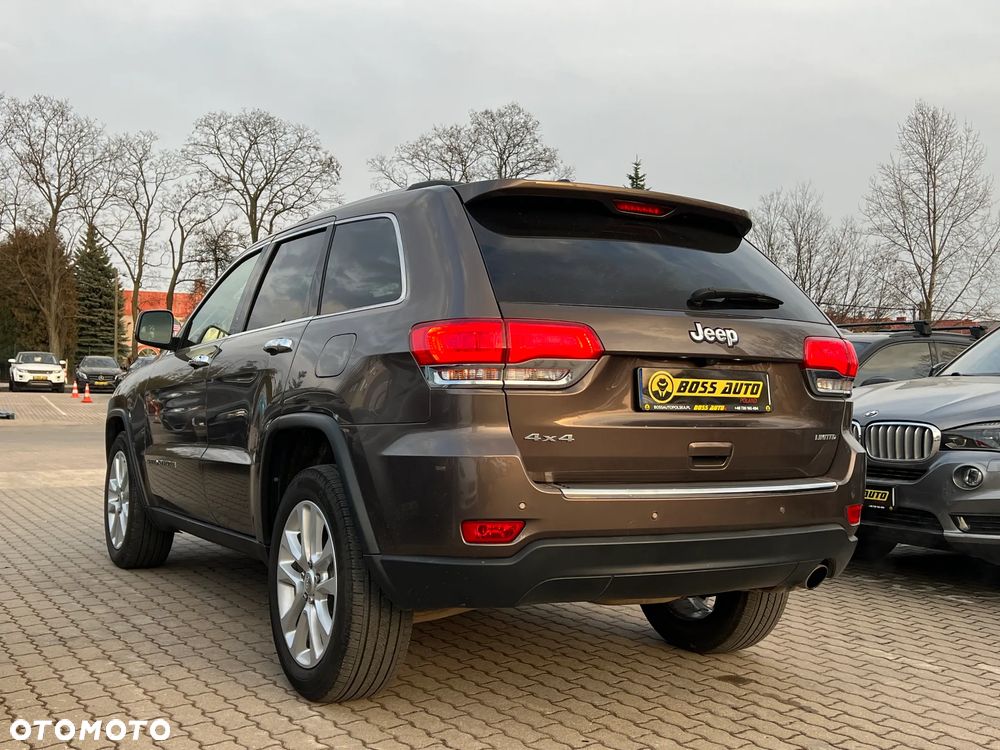 Jeep Grand Cherokee - 8