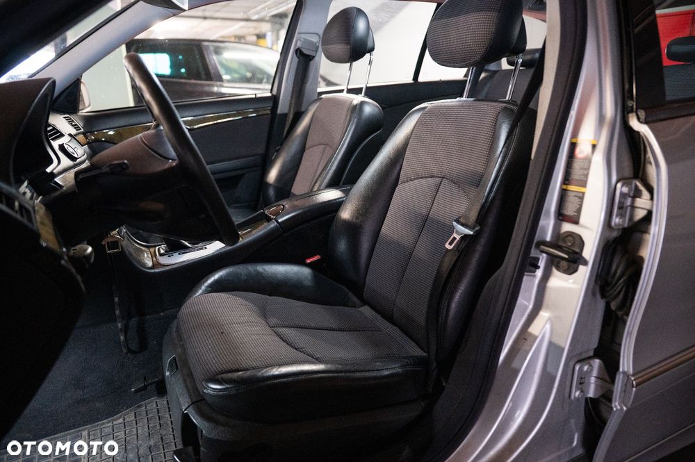 Mercedes-Benz Klasa E 320 CDI T Avantgarde - 11