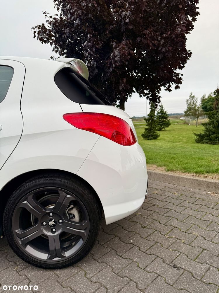 Peugeot 308 - 13
